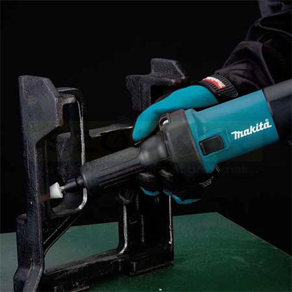 MAKITA GD0601 EGYENES CSISZOLÓ 400W BEFOGÓPATRON 6mm FORD.25000/p